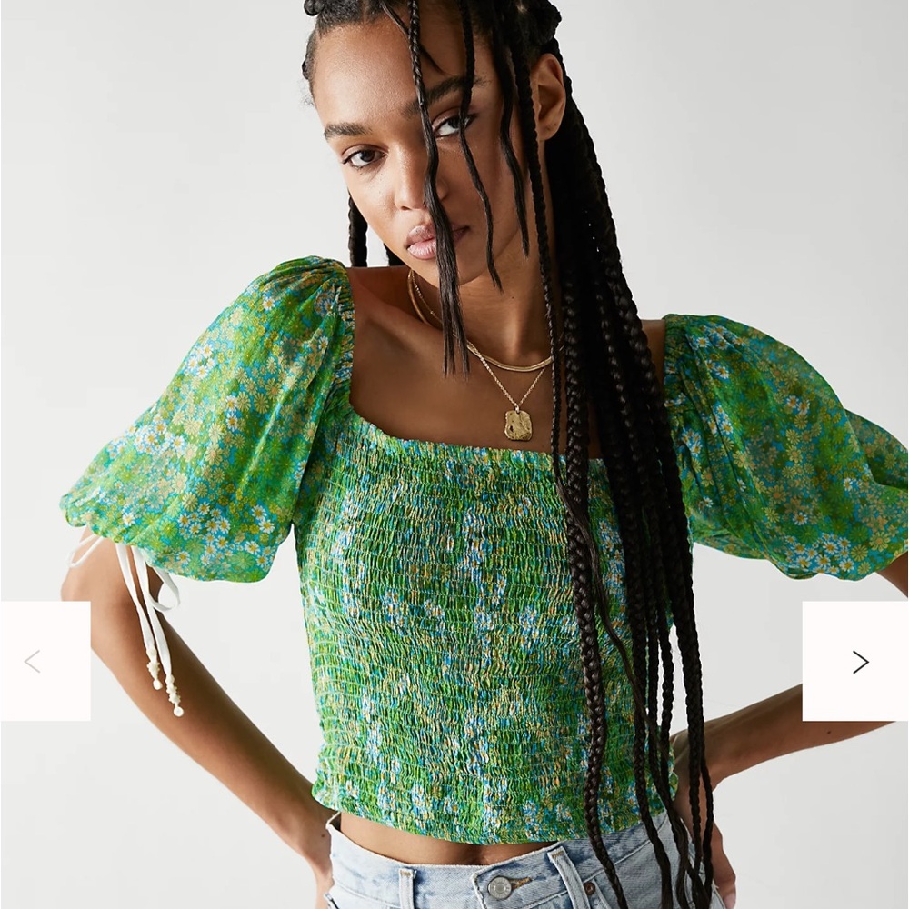 Free People Back‎ On Top Floral Smocked Puff Sleeve Top